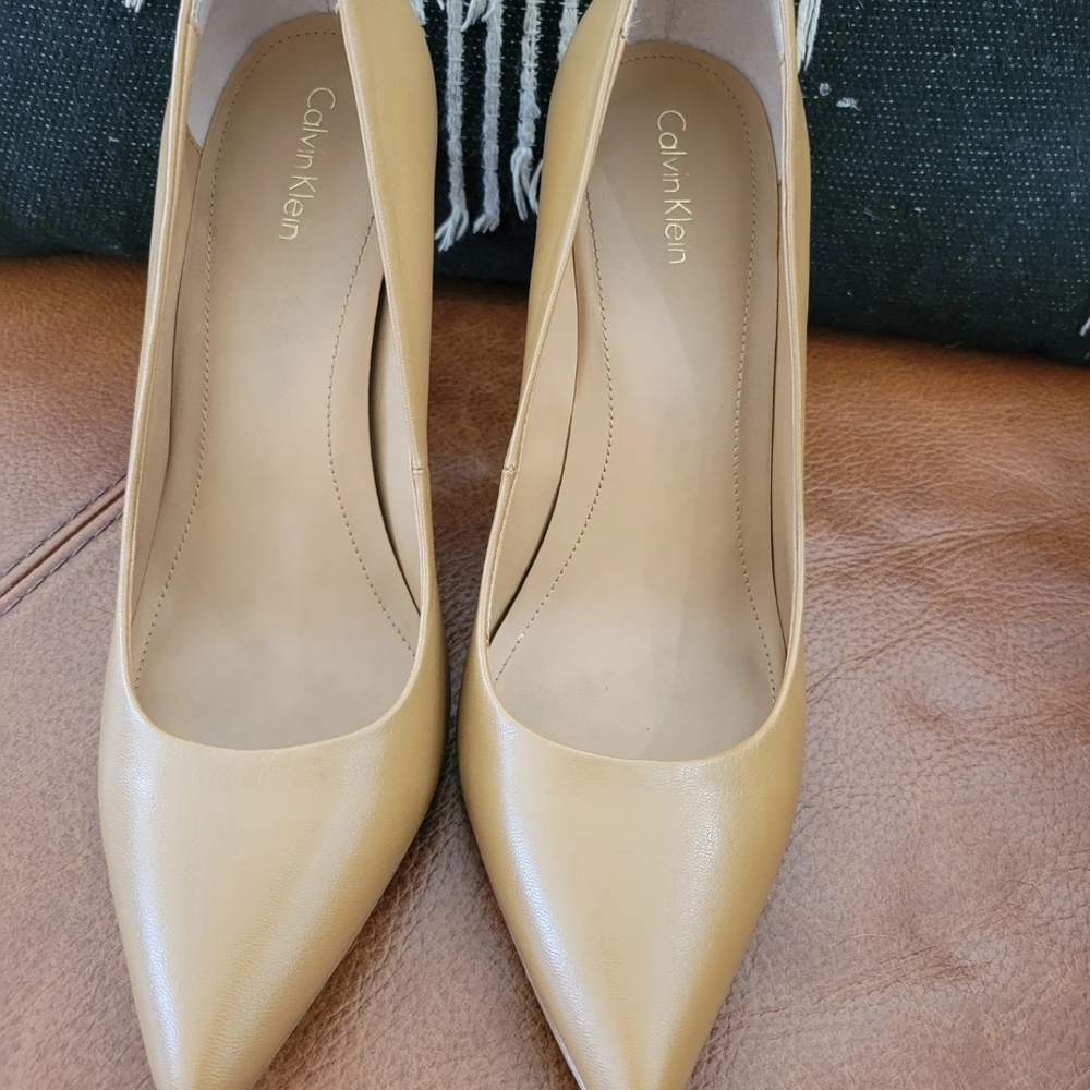 Calvin Klein nude leather heels